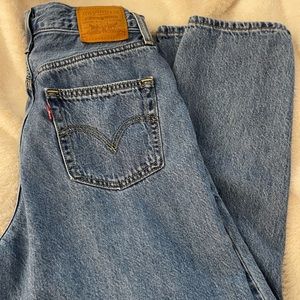 Levi’s High Waisted mom jeans